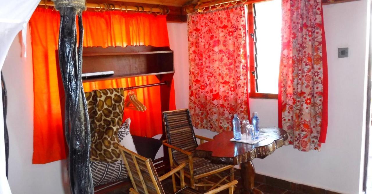 Kwale Shimba Hills Green Safari Lodge מראה חיצוני תמונה